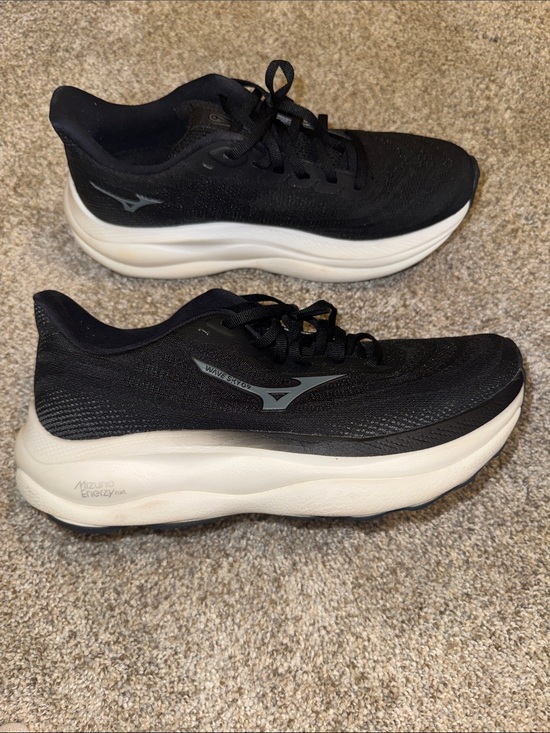 Mizuno Shoes - Mizuno Wave Sky 9 Max Cushion Running Shoes Black Grey Women’s 9